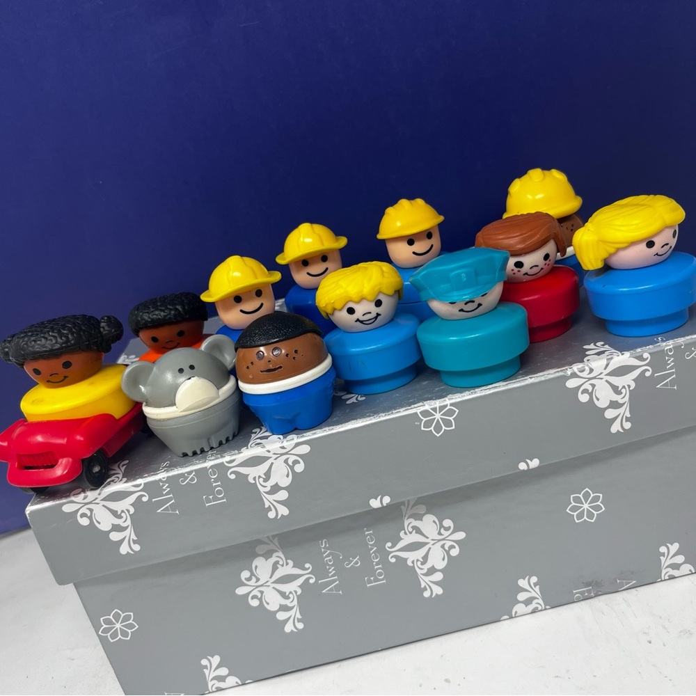 1990 Fisher Price Little People Bundle